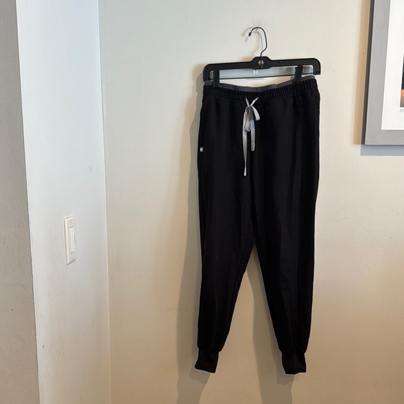 Figs Black Jogger Sweatpants with Elastic Waistband Double Band - Picture 1 of 9
